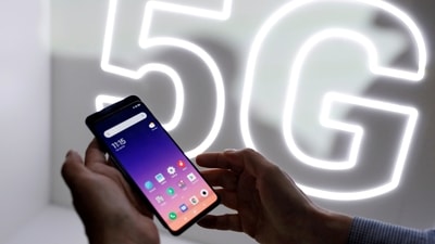 The National Cyber Centre's report also said the Xiaomi phone was sending encrypted phone usage data to a server in Singapore.&nbsp; (File Photo / REUTERS)
