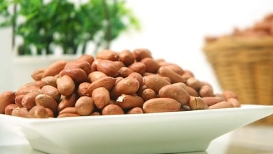 Various nuts like walnuts and almonds are heart-healthy foods but, peanuts are no less than these expensive nuts. (Pixabay)