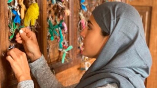 Zareen Khan commented on Sara Ali Khan's post and wrote, "This is beautiful @saraalikhan95 ❤️".(Instagram/@saraalikhan95)