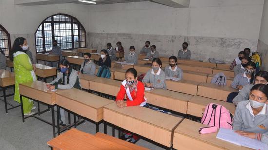 Students at a government school in Shimla of Himachal. (HT FILE)