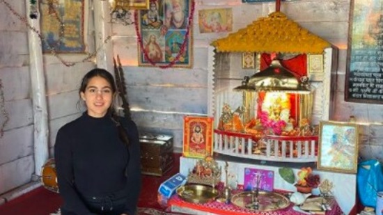 Sara Ali Khan shared a picture of herself in an all-black outfit as she posed for the camera in a temple.(Instagram/@saraalikhan95)