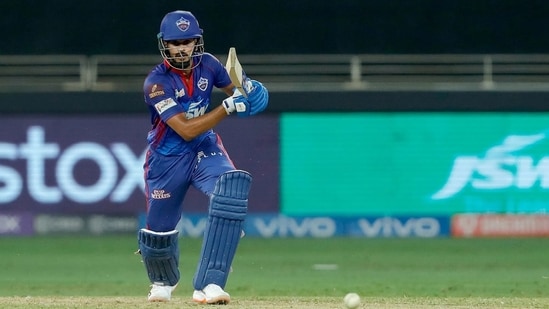 Shreyas Iyer during the runchase | IPL 2021 Points Table | SportzPoint.com
