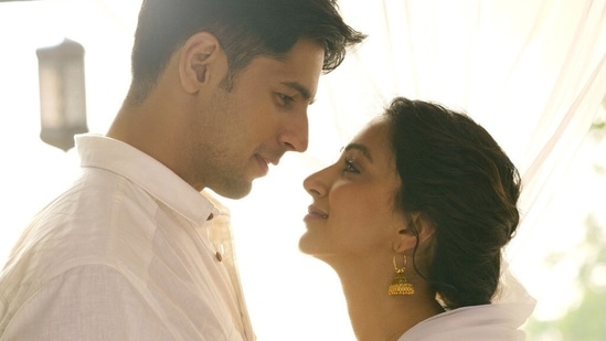 Sidharth Malhotra and Kiara Advani in Shershaah.