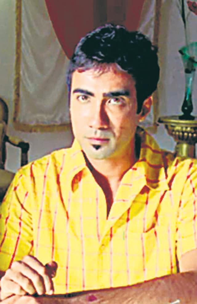 Ranvir played the younger son Bunty Ranvir played the younger son Bunty