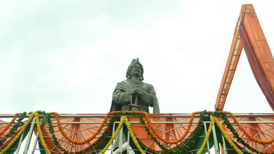 The Samrat Mihir Bhoj statue was unveiled at Mihir Bhoj degree college in Greater Noida on Wednesday by Uttar Pradesh chief minister Yogi Adityanath. (Sunil Ghosh/HT Photo) The Samrat Mihir Bhoj statue was unveiled at Mihir Bhoj degree college in Greater Noida on Wednesday by Uttar Pradesh chief minister Yogi Adityanath. (Sunil Ghosh/HT Photo)