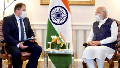 Indian Prime Minister Narendra Modi with CEO of Qualcomm Cristiano Amon during a meeting in Washington DC, on Thursday. Narendra Modi had back-to-back meetings with CEOs of five top American companies - from IT sector to finance to defence to renewable energy - that are looking to either bring new investments into India or expand their existing presence. (PTI) Indian Prime Minister Narendra Modi with CEO of Qualcomm Cristiano Amon during a meeting in Washington DC, on Thursday. Narendra Modi had back-to-back meetings with CEOs of five top American companies - from IT sector to finance to defence to renewable energy - that are looking to either bring new investments into India or expand their existing presence. (PTI)