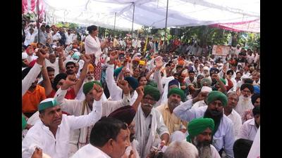 Farmers have been protesting against the Centre’s three farm laws since November last year. (HT photo) Farmers have been protesting against the Centre’s three farm laws since November last year. (HT photo)