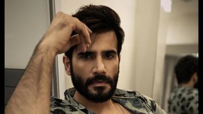 Karan Tacker is currently shooting for a web project in Jharkhand Karan Tacker is currently shooting for a web project in Jharkhand