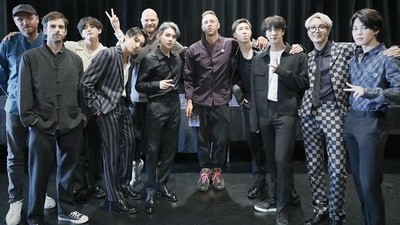 BTS and Colplay members met in New York. BTS and Colplay members met in New York. 