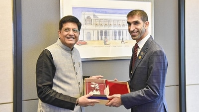 Union minister Piyush Goyal met Thani bin Ahmed Al Zeyoudi, the UAE minister for foreign trade, on Wednesday.&nbsp; (Photo via @PiyushGoyal on Twitter)