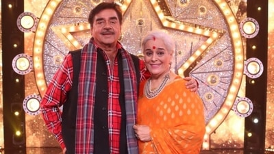 Shatrughan Sinha with Poonam Sinha on Indian Idol 12. Shatrughan Sinha with Poonam Sinha on Indian Idol 12.