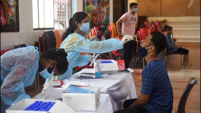 Covid-19 and tuberculosis are infectious diseases which primarily attack the lungs of the patients. (HT FILE) Covid-19 and tuberculosis are infectious diseases which primarily attack the lungs of the patients. (HT FILE)
