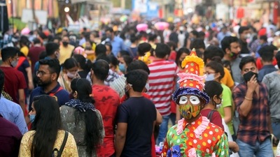 A crowded market in Delhi (File Photo/HT) A crowded market in Delhi (File Photo/HT)