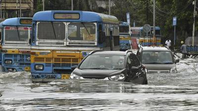 In the last one week, Kolkata received 268mm rain. This is 336% extra over the climatic normal of 61.5mm rain, which the city receives between September 16 and September 22. (PTI PHOTO.) In the last one week, Kolkata received 268mm rain. This is 336% extra over the climatic normal of 61.5mm rain, which the city receives between September 16 and September 22. (PTI PHOTO.)