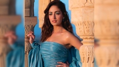 Yami Gautam opted for this luminous blue gown for a recent photoshoot. (Instagram/@vandafashionagency) Yami Gautam opted for this luminous blue gown for a recent photoshoot. (Instagram/@vandafashionagency)