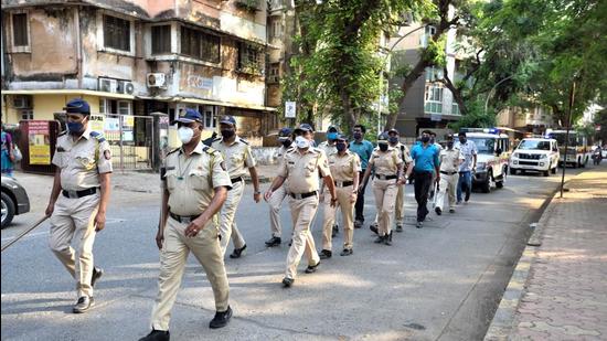 All the accused raped the girl, a resident of Dombivli (East), at various locations such as Dombivli, Murbad and Badlapur in Thane district and Rabale in Navi Mumbai on multiple occasions, police said. (Representational/HT photo)