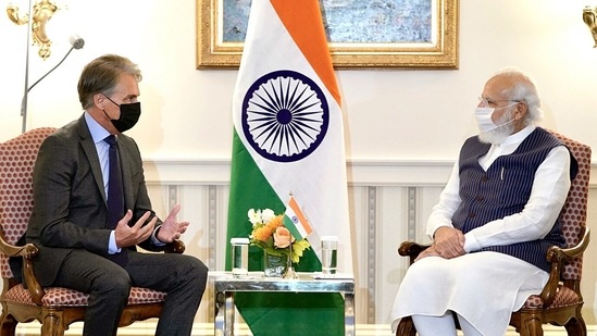 Prime Minister Narendra Modi meeting CEO of First Solar Mark R Widmar, in Washington DC(ANI Photo)