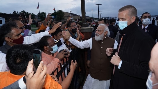 PM Modi was welcomed by India's Ambassador to the US Taranjit Singh Sandhu, along with the Defence attache including Brigadier Anoop Singhal, Air Commodore Anjan Bhadra and naval attache Commodore Nirbhaya Bapna.(Twitter/@narendramodi)