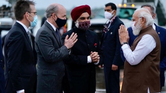 Photos: PM Modi Gets Warm Welcome From Indian Diaspora In Washington ...