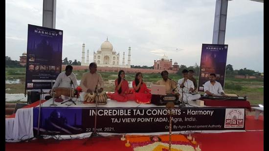The event, ‘Incredible Taj Concert – Harmony’, was organized at Taj View Point on the other side of Yamuna with Taj Mahal in the backdrop, near Mehtab Bagh, an ASI-protected site (HT Photo)