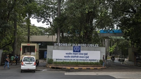 QS Graduate Employability Rankings: According to over 50,000 employers surveyed by QS, IIT Bombay produces India’s highest calibre of graduates.(HT file)