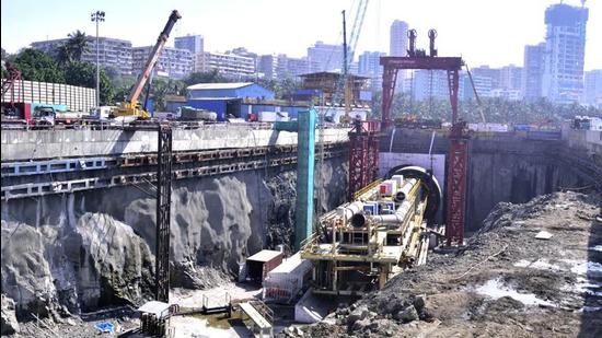 BMC assembles the tunnel boring machine at the coastal road construction site at Priyadarshini Park on December 7, 2020. (HT archive)