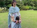 Soha Ali Khan is undoubtedly the queen of kurta palazzo trend in Bollywood and her latest sartorial pictures are enough to back our claim.(Instagram/sakpataudi)