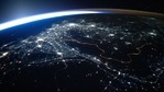 The images of the Earth's horizon at night from space have mesmerised people.(Twitter/@Space_Station) The images of the Earth's horizon at night from space have mesmerised people.(Twitter/@Space_Station)