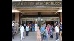 Before the contagion started, over 10,000 patients visited PGIMER’s OPDs daily. But now, only 2,000 to 2,500 are being called in per day after tele-consultation and online appointments. (HT File Photo) Before the contagion started, over 10,000 patients visited PGIMER’s OPDs daily. But now, only 2,000 to 2,500 are being called in per day after tele-consultation and online appointments. (HT File Photo)