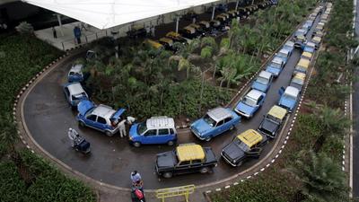 The new fares for prepaid taxis from both domestic and international airport in Mumbai will be implemented immediately. (HT FILE) The new fares for prepaid taxis from both domestic and international airport in Mumbai will be implemented immediately. (HT FILE)