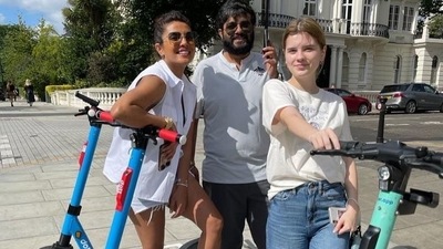 The picture that followed, featured Priyanka with her brother Siddharth Chopra and a friend who were out to ride electric scooters on a sunny day and the Bollywood-turned-Hollywood diva strutted down the London street in a pair of white ripped shorts teamed with a crisp white cut sleeves shirt. Hair pulled back in a bun to ace the casual vibe, Priyanka accessorised her look with bracelets and a pair of sunglasses. (Instagram/priyankachopra)