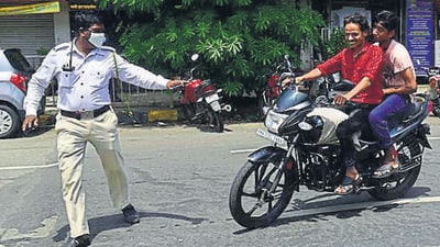 The Pune district legal services authority has served 1 million people with notices for not paying e-challan fines issued for flouting traffic rules in the city. (REPRESENTATIVE PHOTO)