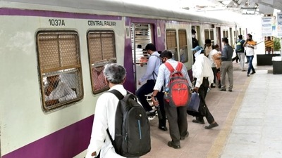 Existing Covid-19 protocols mandated for MEMU suburban services on Mumbai division will be followed (HT_PRINT) Existing Covid-19 protocols mandated for MEMU suburban services on Mumbai division will be followed (HT_PRINT)