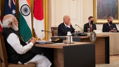 US President Joe Biden, top center, hosts a meeting with Narendra Modi, India's prime minister, left, in the East Room of the White House in Washington. (Bloomberg) US President Joe Biden, top center, hosts a meeting with Narendra Modi, India's prime minister, left, in the East Room of the White House in Washington. (Bloomberg)