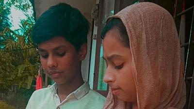 Arshi Salim (21), daughter of a woodwork designer, is teaching Malayalam to 40 children belonging to other states at the centre started by Samagra Siksha Kerala (SSK) during the pandemic. (HT Photo) Arshi Salim (21), daughter of a woodwork designer, is teaching Malayalam to 40 children belonging to other states at the centre started by Samagra Siksha Kerala (SSK) during the pandemic. (HT Photo)