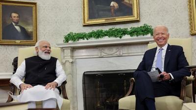 US President Joe Biden (right) meets with India’s Prime Minister Narendra Modi in the Oval Office at the White House in Washington, U.S. on Friday. (REUTERS) US President Joe Biden (right) meets with India’s Prime Minister Narendra Modi in the Oval Office at the White House in Washington, U.S. on Friday. (REUTERS)