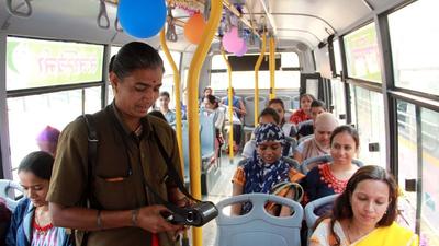 Passengers travelling on the PMPML’s ‘Punyadasham’ buses in the city are being asked to show their Aadhar cards to gain entry into the buses. (HT PHOTO)