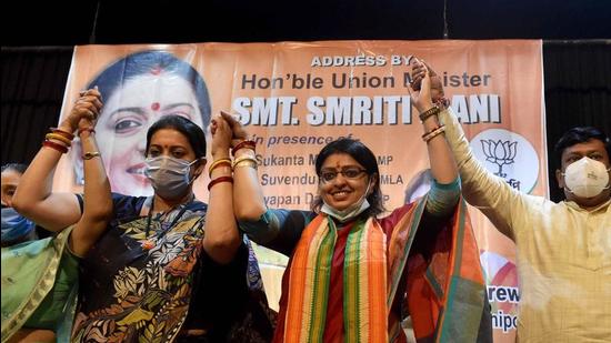 Bhawanipore candidate Priyanka Tibrewal with Union minister Smriti Irani who campaigned for her in Kolkata on Friday. BJP complained to EC that DCP Akash Magharia molested Tibrewal during their protest near chief minister Mamata Banerjee’s house (PTI) Bhawanipore candidate Priyanka Tibrewal with Union minister Smriti Irani who campaigned for her in Kolkata on Friday. BJP complained to EC that DCP Akash Magharia molested Tibrewal during their protest near chief minister Mamata Banerjee’s house (PTI)