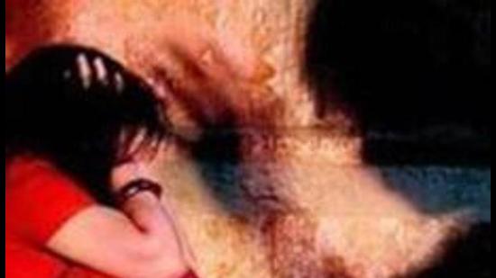Police constable in Navi Mumbai has been suspended for rape of 23-year-old woman. (HT FILE) Police constable in Navi Mumbai has been suspended for rape of 23-year-old woman. (HT FILE)