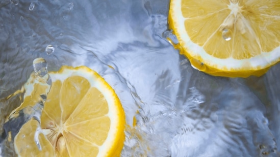 Boost immunity: Lemon is rich in vitamin C and helps boost immunity. Drinking lemon water every day can protect the body from Immune system deficiencies.(Unsplash)
