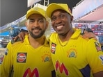 MS Dhoni (L) with DJ Bravo (R)
