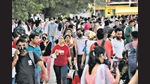 With Covid cases on the downturn, Chandigarh residents’ adherence to wearing masks and maintaining social distancing has also dropped, despite experts’ caution against losing guard to avoid the third wave. (Gurtej Singh/HT) With Covid cases on the downturn, Chandigarh residents’ adherence to wearing masks and maintaining social distancing has also dropped, despite experts’ caution against losing guard to avoid the third wave. (Gurtej Singh/HT)