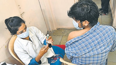 Pune city reported 172 new Covid-19 cases which took the progressive count to 516,455 and the death toll stood at 9,149 as three more deaths were reported on the day. (HT PHOTO)