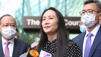 Huawei Technologies Chief Financial Officer Meng Wanzhou speaks to media outside the BC Supreme Court following a hearing about her release in Vancouver, British Columbia, Canada. (REUTERS)