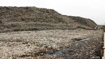 Around 2.5 million tonnes of legacy waste is estimated to be lying at the Bandhwari landfill, to clear which a WTE plant is being set up. (HT Archive) Around 2.5 million tonnes of legacy waste is estimated to be lying at the Bandhwari landfill, to clear which a WTE plant is being set up. (HT Archive)