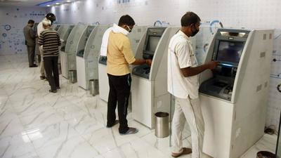 The gang offers help at ATM kiosks and then swaps the user’s debit card with a fake one. (HT Photo/For representation only)