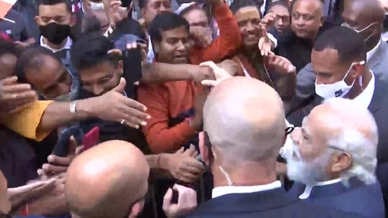 A cheering crowd of members of the Indian diaspora in New York outside the hotel as the PM was leaving for the JFK airport on Saturday.(Twitter/@ANI) A cheering crowd of members of the Indian diaspora in New York outside the hotel as the PM was leaving for the JFK airport on Saturday.(Twitter/@ANI)