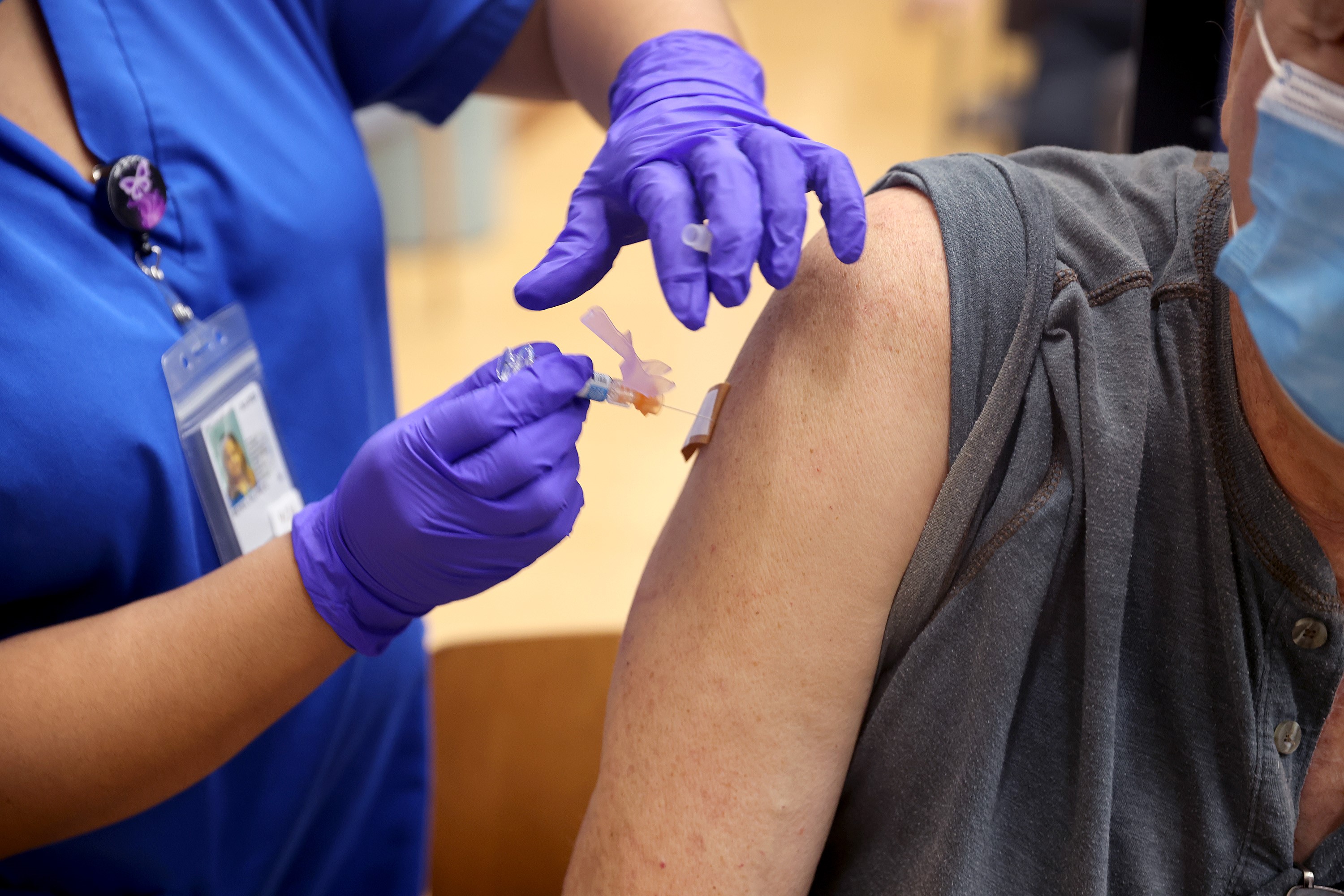 Natural infection conferred a median of 21.5 months of protection from breakthrough infection, whereas mRNA vaccines produced by Pfizer-BioNTech and Moderna elicited antibody levels higher than natural infection (AFP)