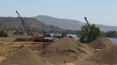 Mining company had stored sand due to the monsoon, but started selling it there in an illegal manner, Moga SSP has said. (HT Photo FOR REPRESENTATIONAL PURPOSES ONLY) Mining company had stored sand due to the monsoon, but started selling it there in an illegal manner, Moga SSP has said. (HT Photo FOR REPRESENTATIONAL PURPOSES ONLY)
