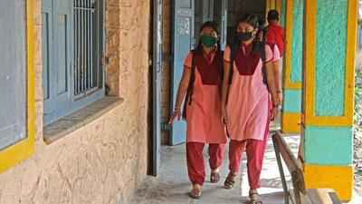 Students at a school for offline classes that reopened in rural area of Pune before it was closed again after a spike in Covid-19 cases during the second wave. (HT PHOTO) Students at a school for offline classes that reopened in rural area of Pune before it was closed again after a spike in Covid-19 cases during the second wave. (HT PHOTO)